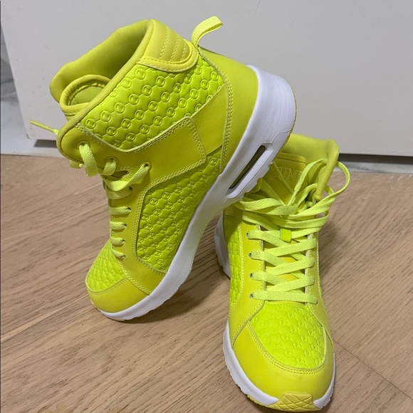 Zumba Fitness Shoes - Zumba Fitness Neon Yellow High-Top Sneakers